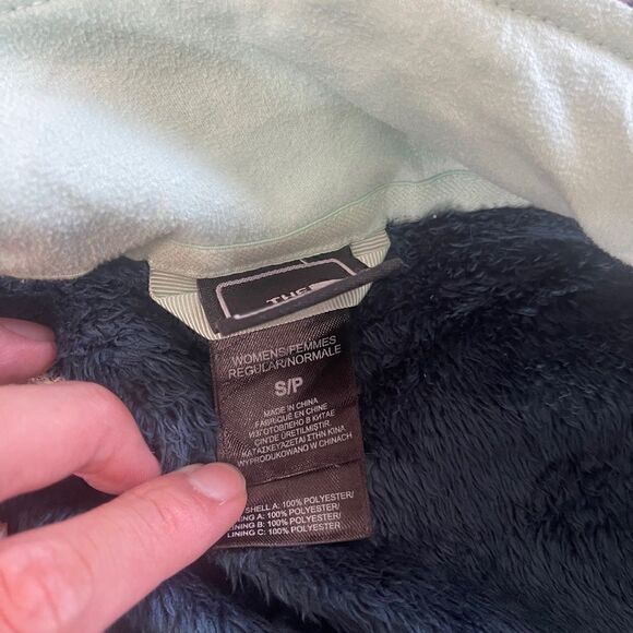 The North Face Women's Blue Fuzzy Full Zip Up Jacket Size Small Cozy - Picture 4 of 4